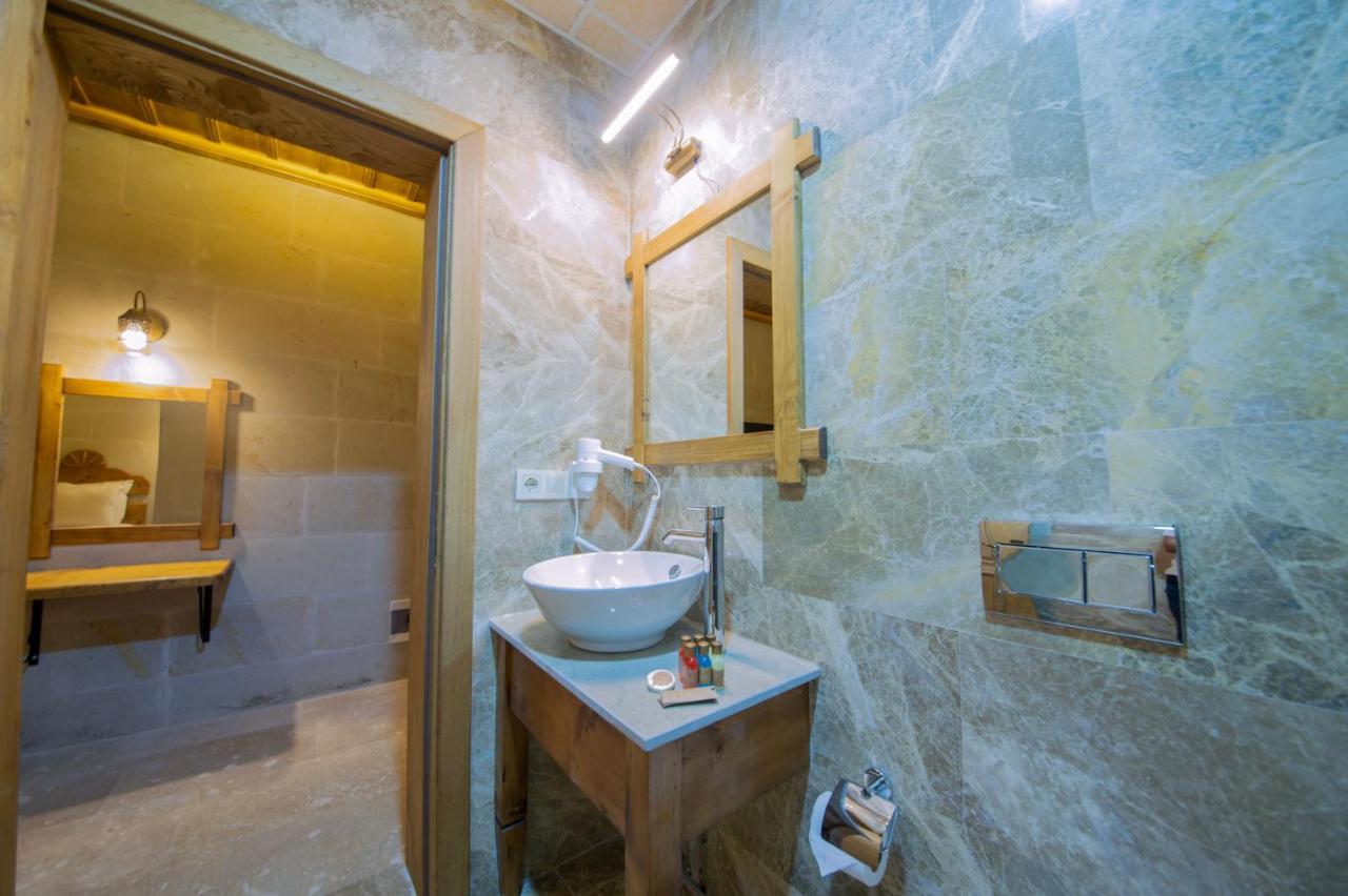 Remus Romulus Cappadocia Hotel Uchisar Exterior photo