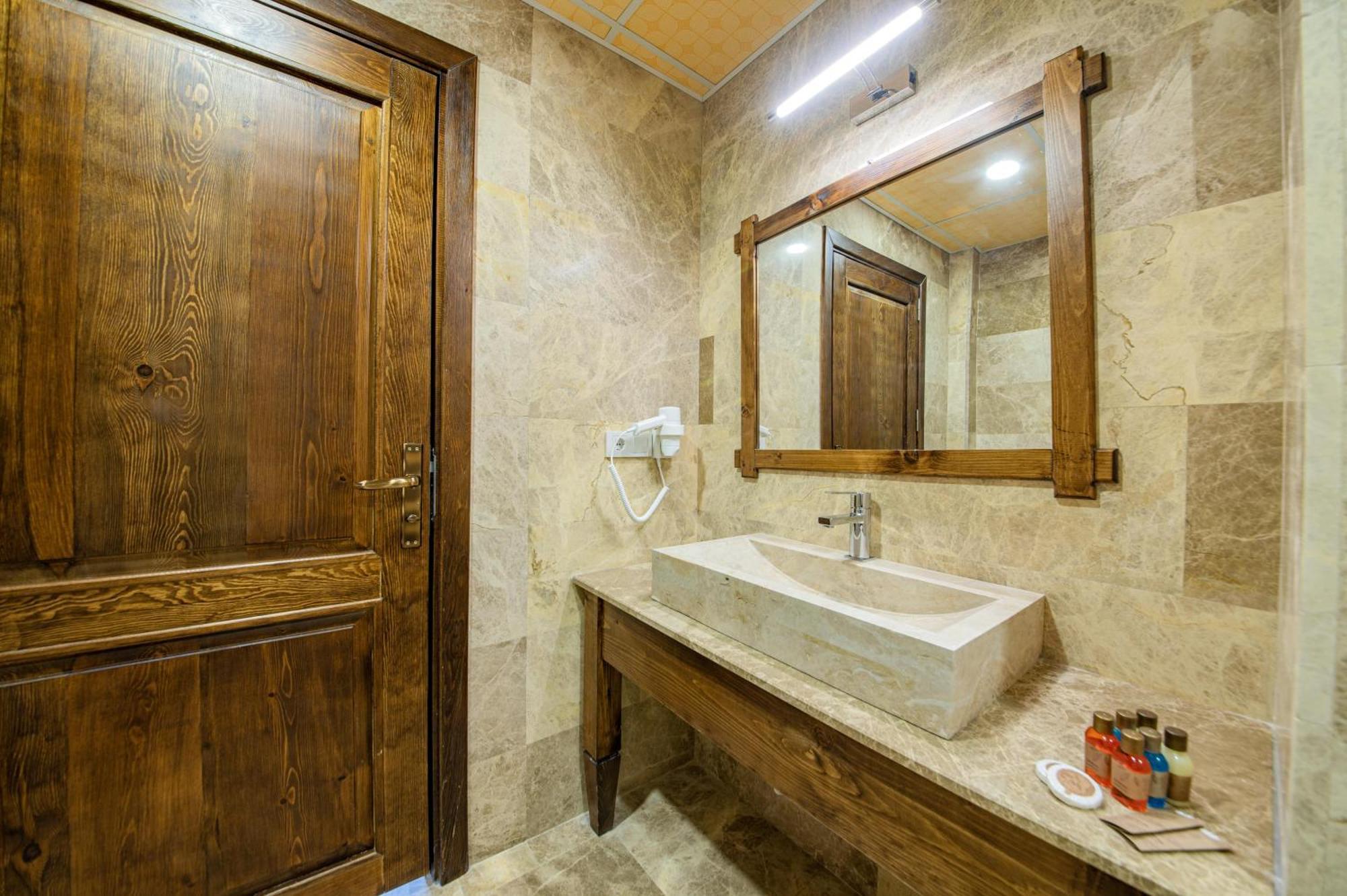 Remus Romulus Cappadocia Hotel Uchisar Exterior photo